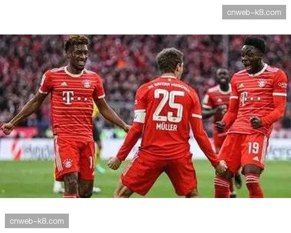 半场战报：美因茨0-2科隆，主队四后卫变五后卫阵型调整未见效