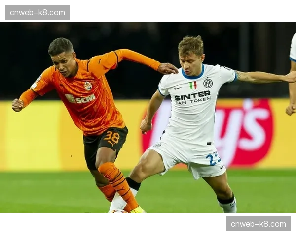 通讯：从门将开球到取得进球——一次跨越80秒的快速反击始于对方角球被解围